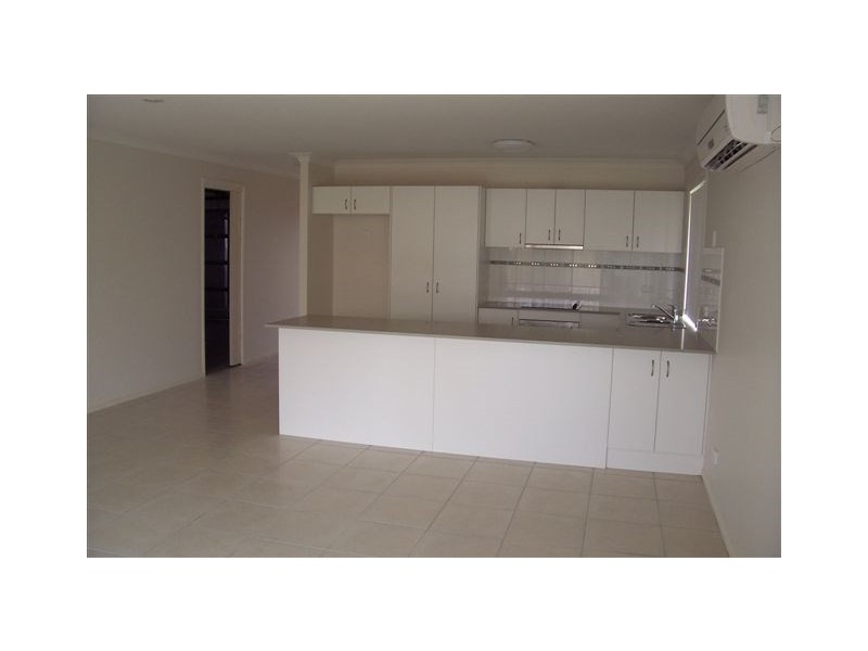 676 Greenwattle Street, Harristown QLD 4350