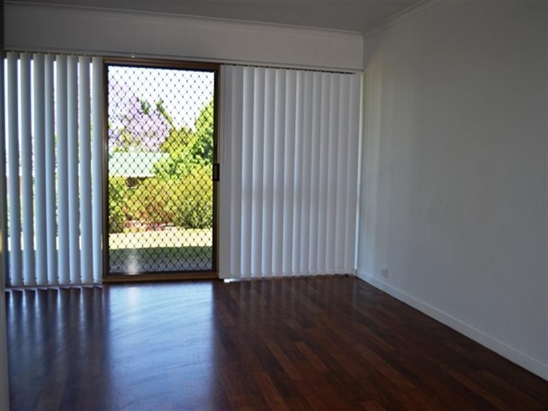 3/2 Benjamin Street, Mount Lofty QLD 4350