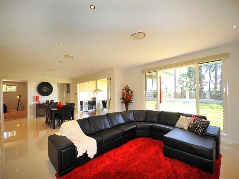 15 Colman Drive, Middle Ridge QLD 4350