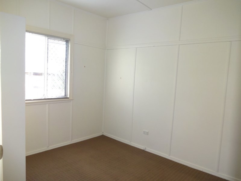 42 Belgium Street, South Toowoomba QLD 4350