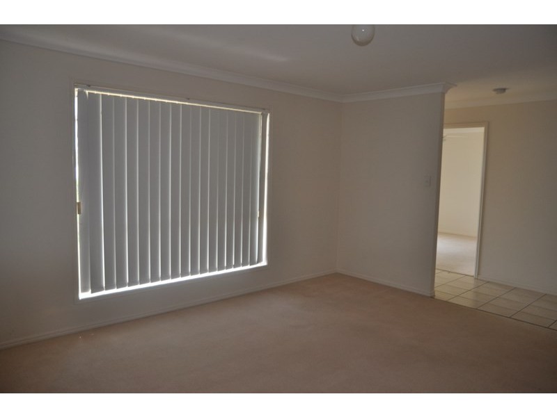 16 Bulloo Street, Glenvale QLD 4350