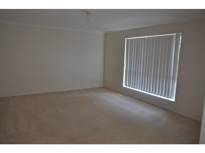 16 Bulloo Street, Glenvale QLD 4350