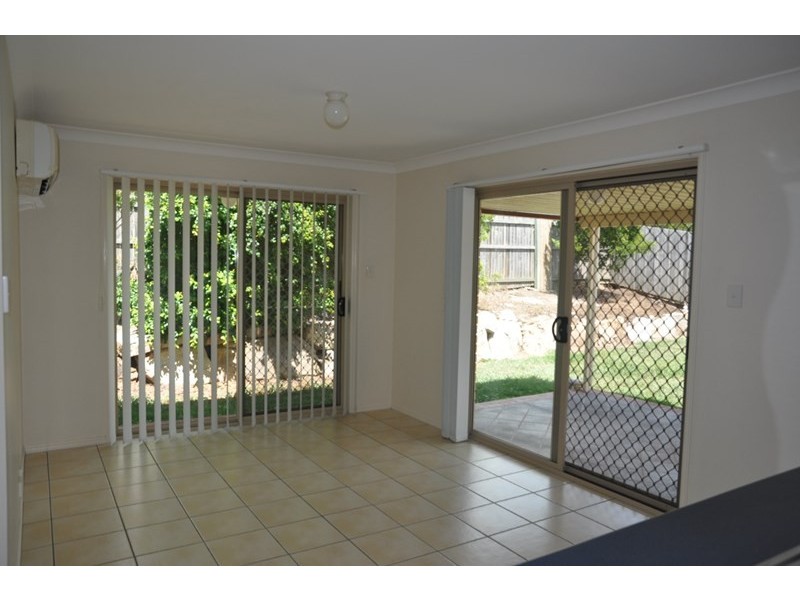 16 Bulloo Street, Glenvale QLD 4350