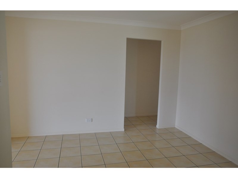 16 Bulloo Street, Glenvale QLD 4350