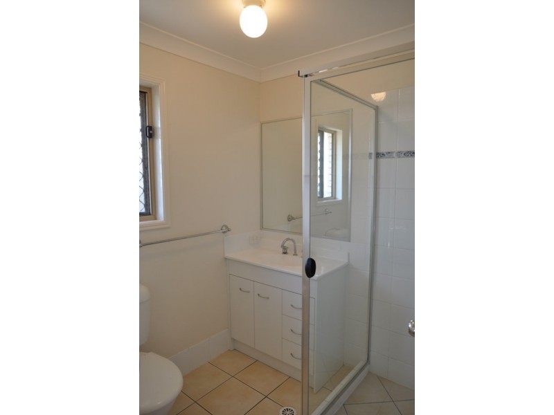 16 Bulloo Street, Glenvale QLD 4350