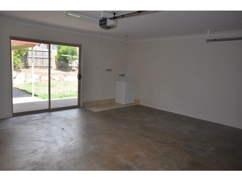 16 Bulloo Street, Glenvale QLD 4350