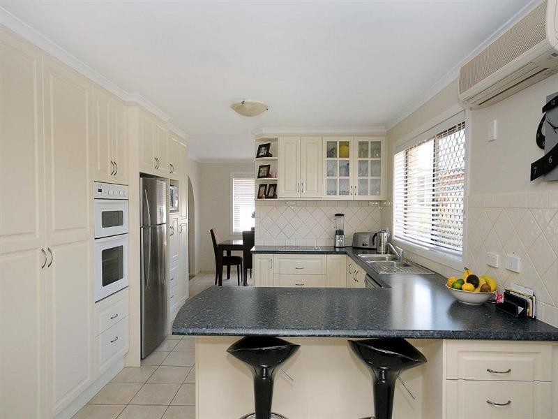 90 South Street, Rangeville QLD 4350