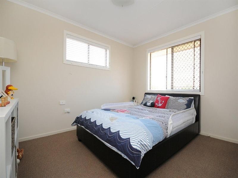 90 South Street, Rangeville QLD 4350