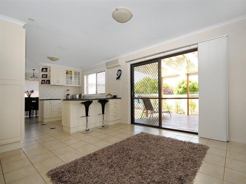 90 South Street, Rangeville QLD 4350