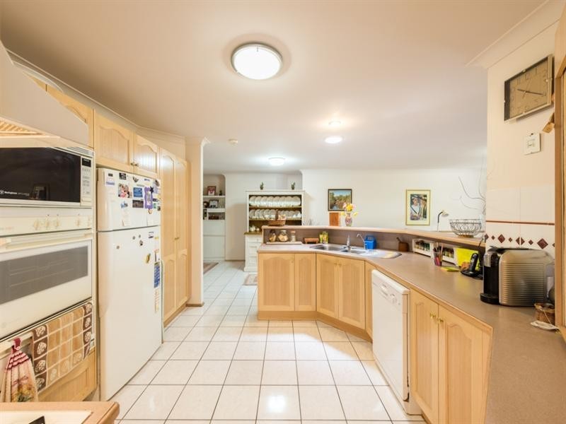 27 Pigott Drive, Rangeville QLD 4350