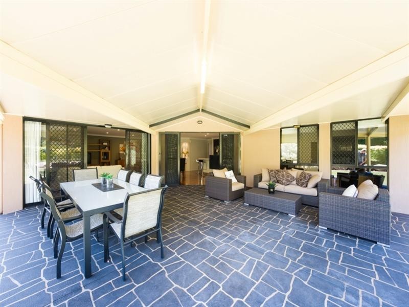 5 Nielsen Court, Middle Ridge QLD 4350