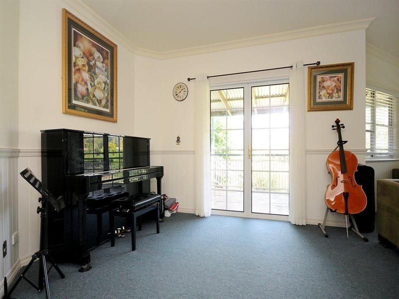 6 Lorikeet Street, Highfields QLD 4352
