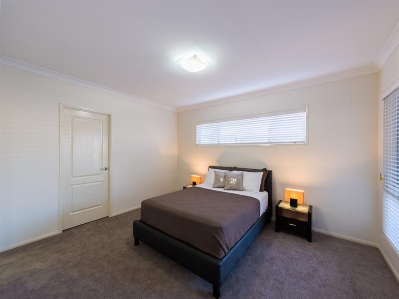 11 Schneider Court, Middle Ridge QLD 4350