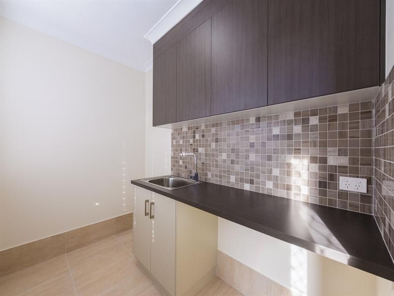 11 Schneider Court, Middle Ridge QLD 4350