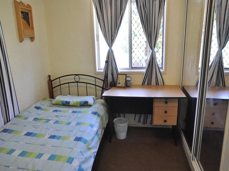 27 Challenor Street, Rockville QLD 4350