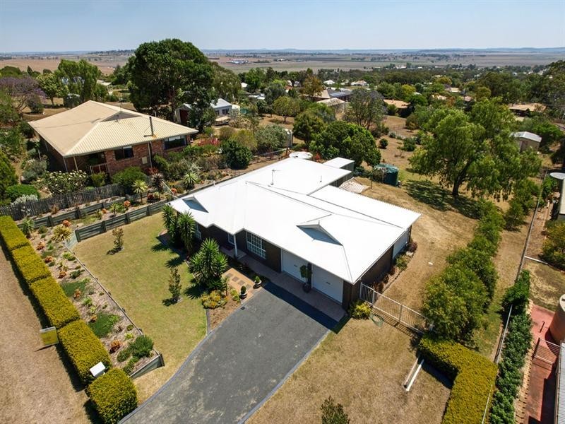 13 Emmanulla Drive, Kingsthorpe QLD 4400