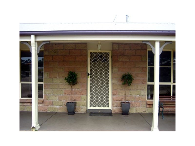 12 Windorah Close, Glenvale QLD 4350