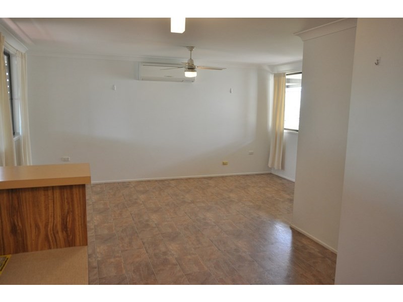 358 Alderley Street, Kearneys Spring QLD 4350