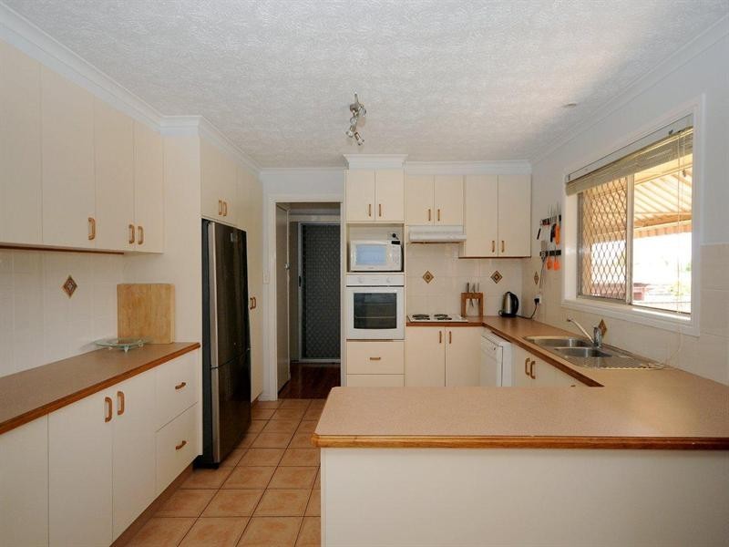 17 Tara Street, Wilsonton QLD 4350