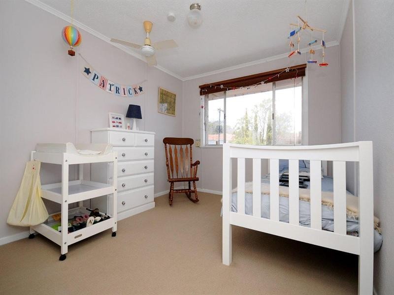 17 Tara Street, Wilsonton QLD 4350