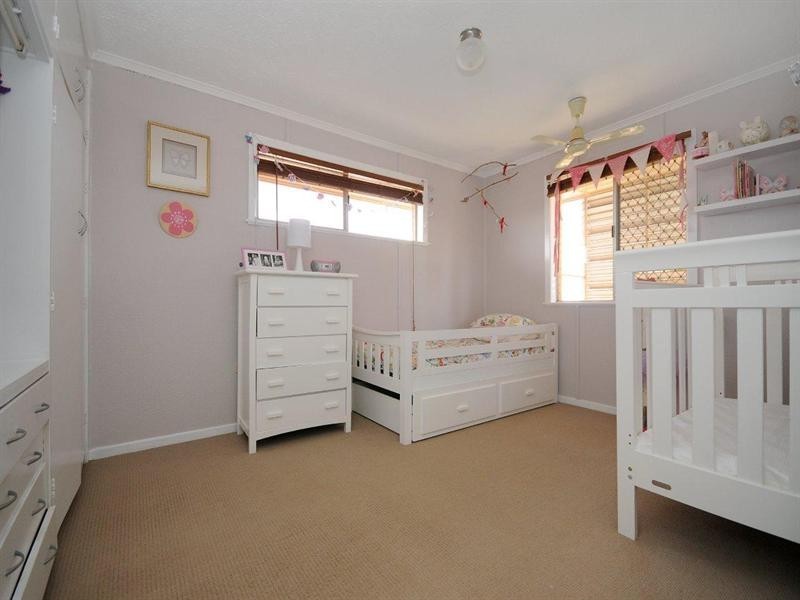 17 Tara Street, Wilsonton QLD 4350