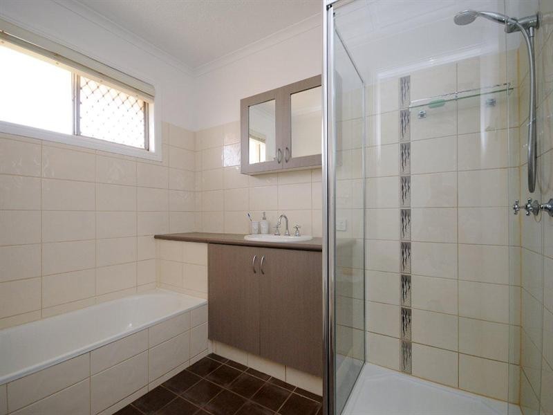 17 Tara Street, Wilsonton QLD 4350