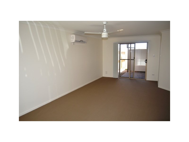 2/98 Main Street, Westbrook QLD 4350