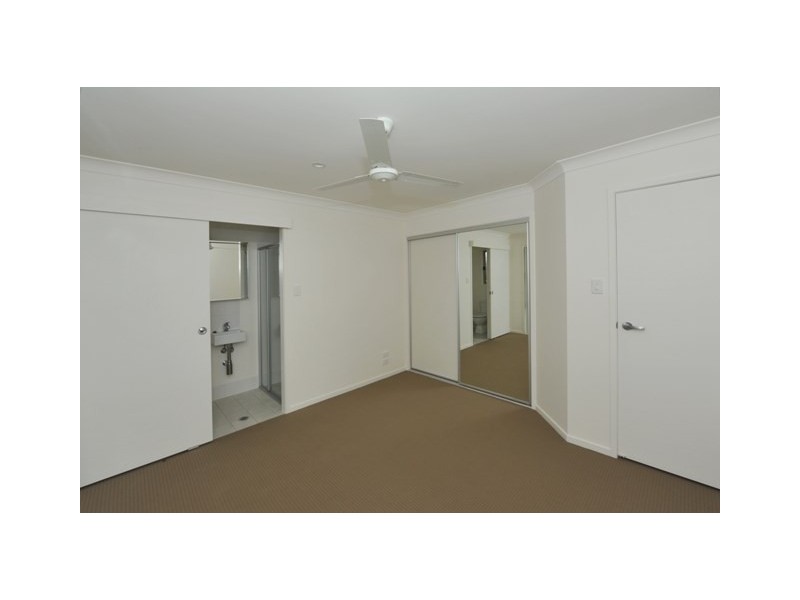 2/98 Main Street, Westbrook QLD 4350