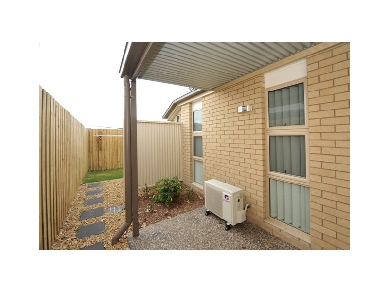 2/98 Main Street, Westbrook QLD 4350