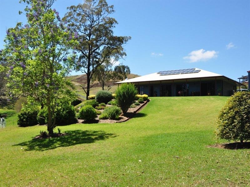 60 Forest Drive, Hampton QLD 4352