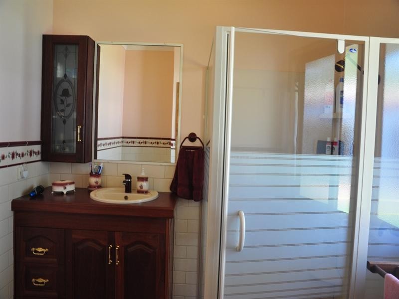 60 Forest Drive, Hampton QLD 4352