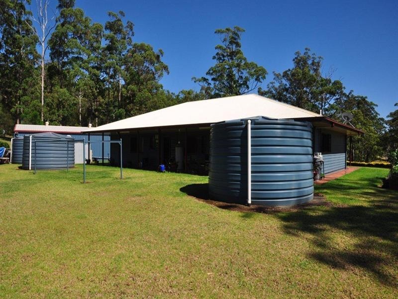 60 Forest Drive, Hampton QLD 4352