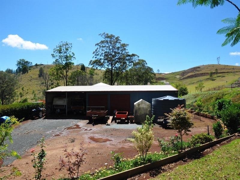 60 Forest Drive, Hampton QLD 4352