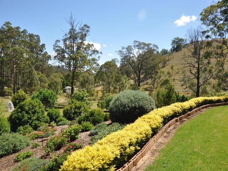 60 Forest Drive, Hampton QLD 4352