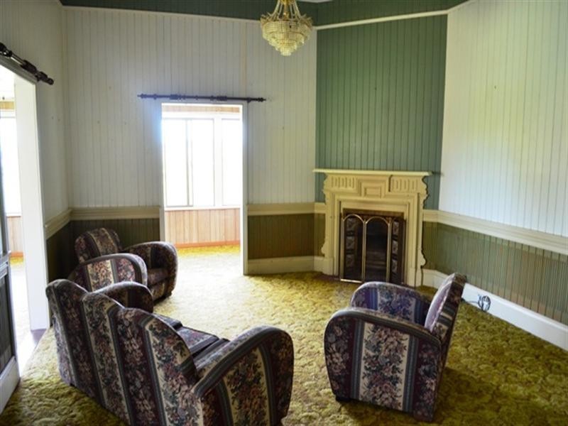 13314 New England Highway, Cambooya QLD 4358