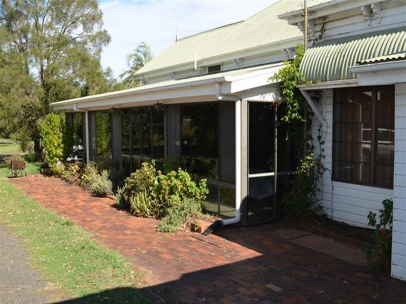 13314 New England Highway, Cambooya QLD 4358