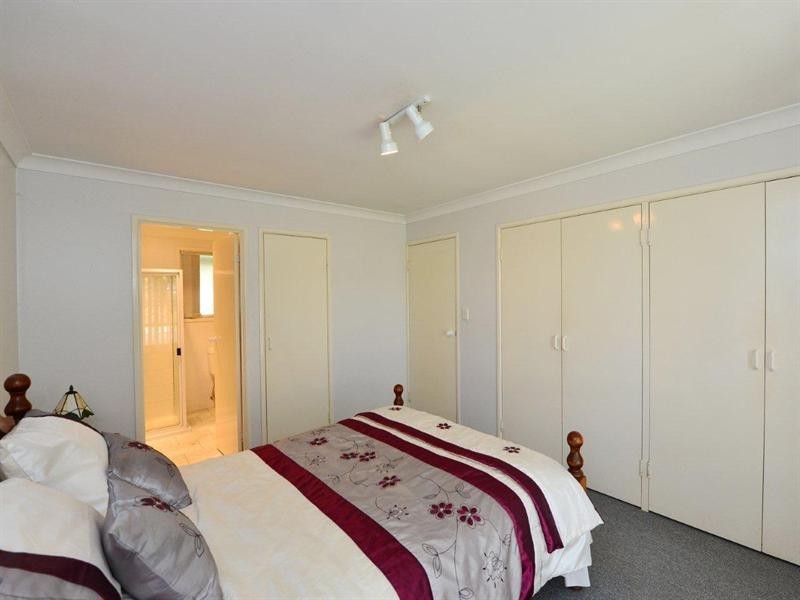 1 Gouldson Drive, Kearneys Spring QLD 4350