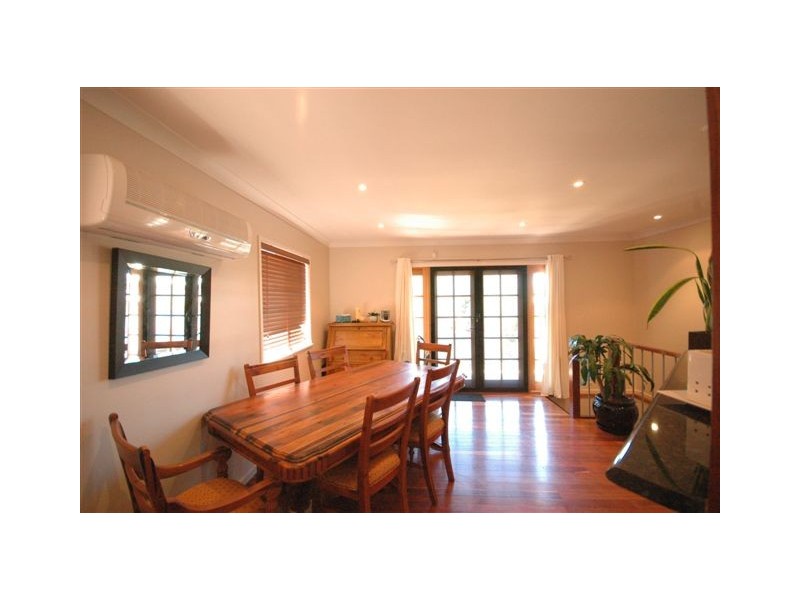 21 Bingara Street, Mount Lofty QLD 4350