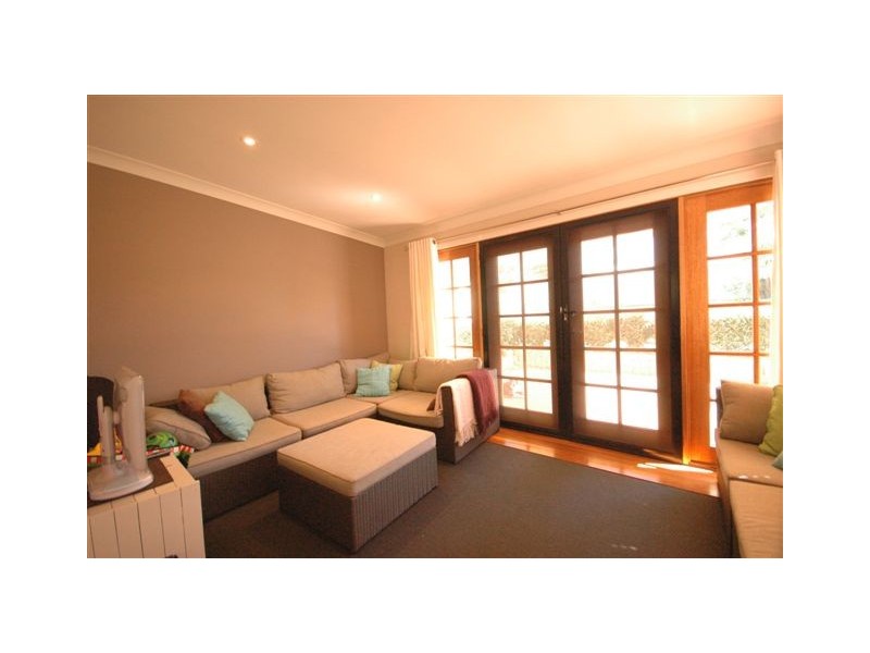 21 Bingara Street, Mount Lofty QLD 4350