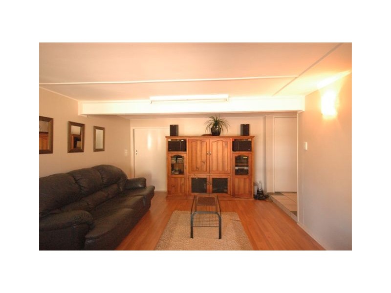 21 Bingara Street, Mount Lofty QLD 4350