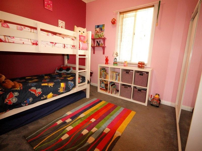 10 Donegal Street, Rockville QLD 4350