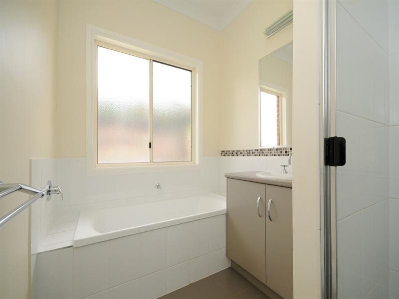 4 Preece Drive, Highfields QLD 4352