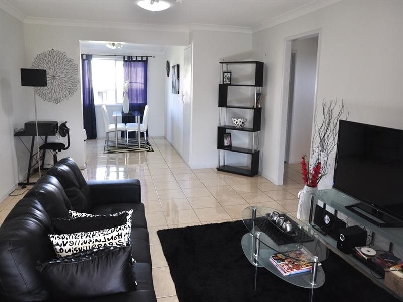 4/128 Curzon Street, Rangeville QLD 4350