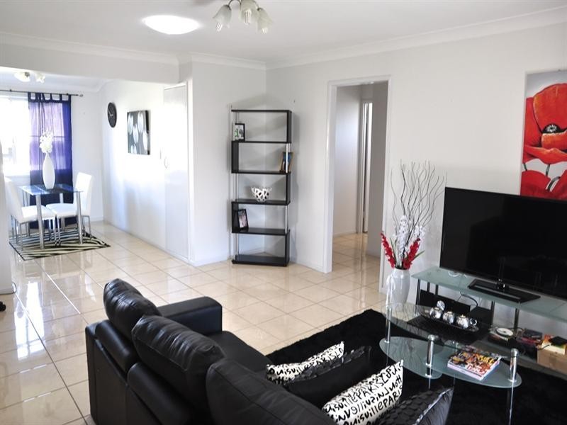 4/128 Curzon Street, Rangeville QLD 4350