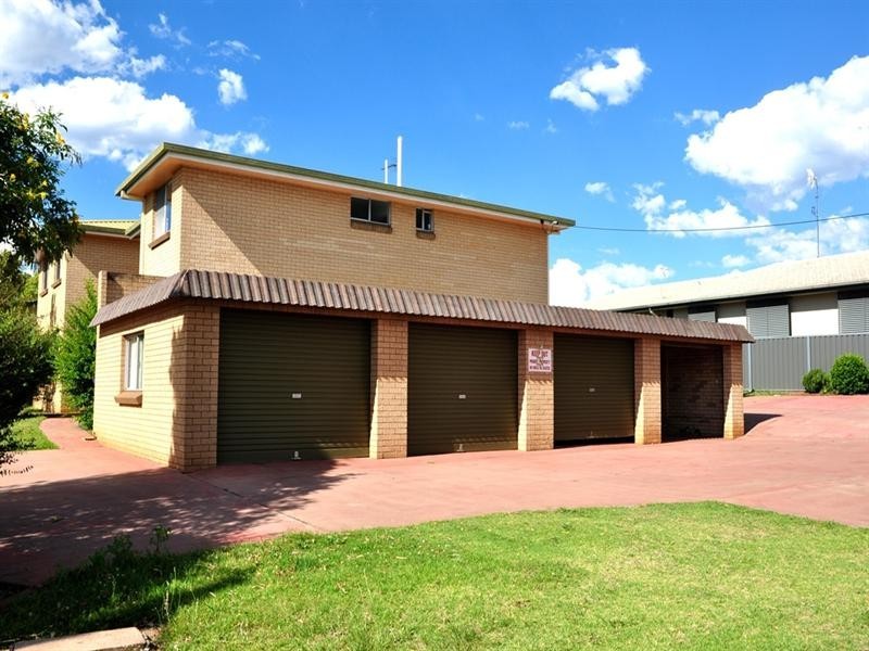 4/128 Curzon Street, Rangeville QLD 4350