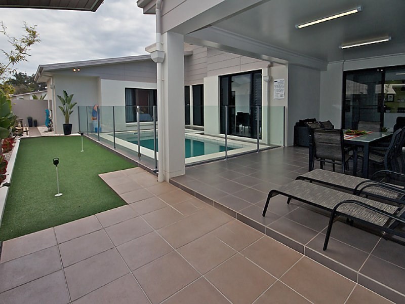 21 Fallon Drive, Middle Ridge QLD 4350