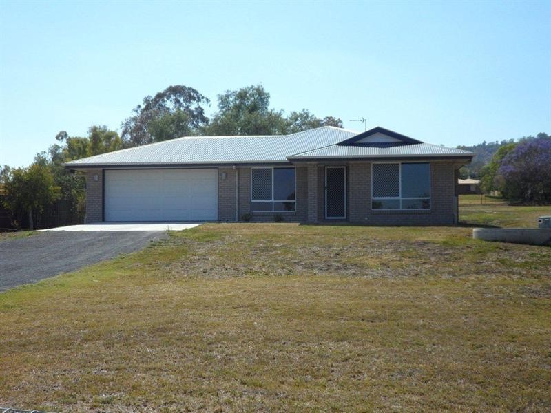 30 Petersens Road, Kingsthorpe QLD 4400