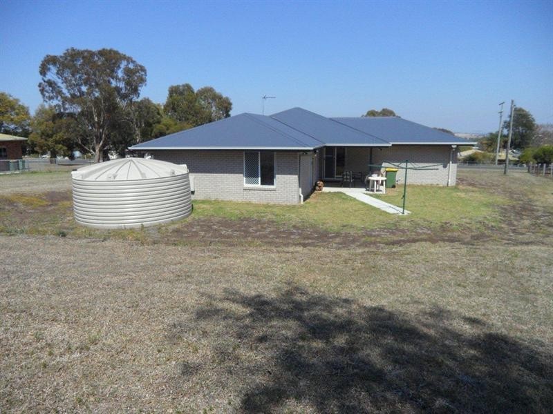 30 Petersens Road, Kingsthorpe QLD 4400