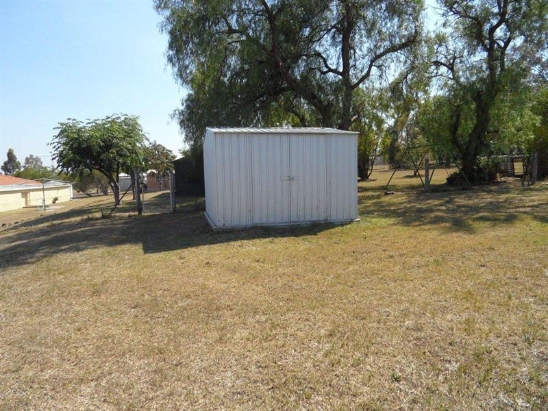 30 Petersens Road, Kingsthorpe QLD 4400