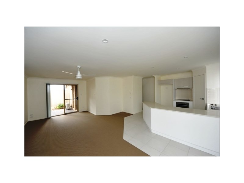 12/98 Main Street, Westbrook QLD 4350